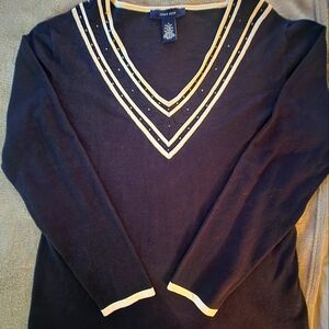 Jones New York Black V-Neck with Cream Accents